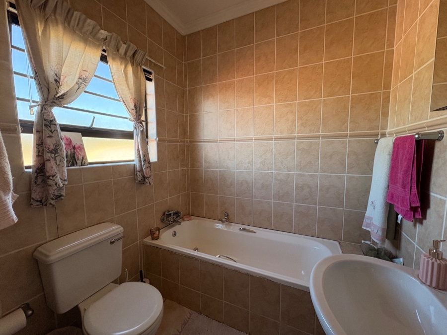 3 Bedroom Property for Sale in Doringkruin North West